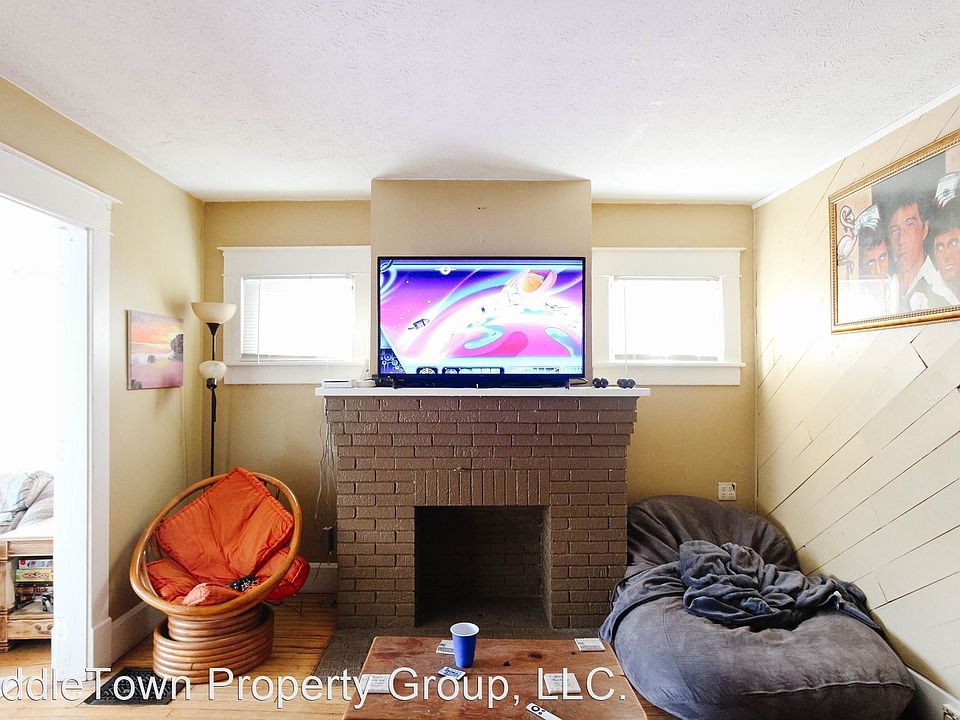 1st image of 808 W Beechwood Ave #8986958