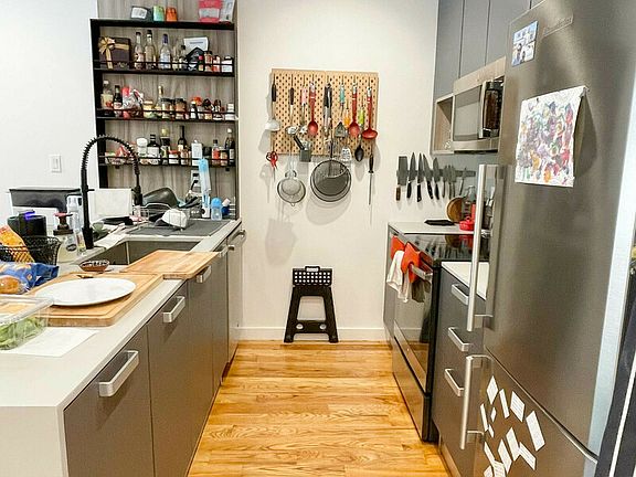 5th image of 625A Halsey St #1