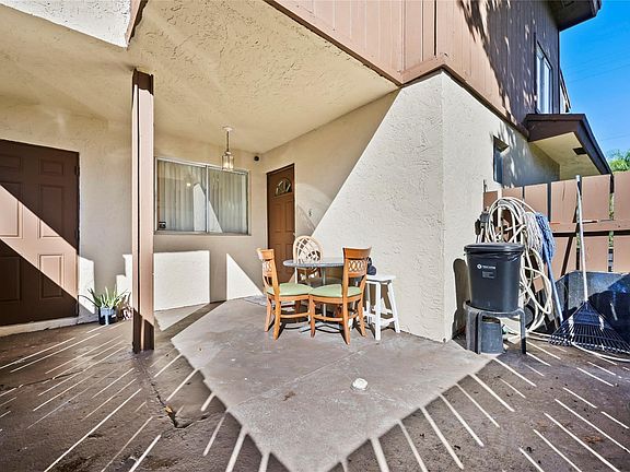 2nd image of 1119 Hamptons Bl #5A