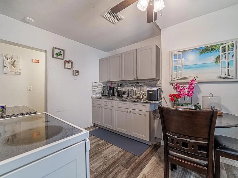 516 Nathan Hale Rd #1 — Photo 23