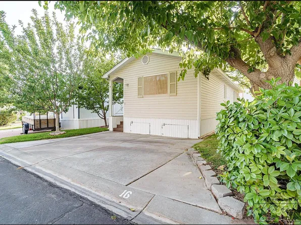 16 Cottonwood Ln, Hurricane, UT 84737