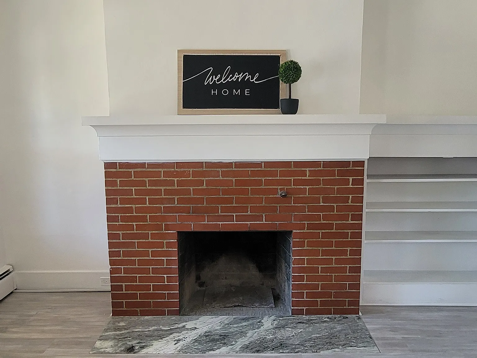 3 bed, 1250 sqft, $2,000 — Photo 2