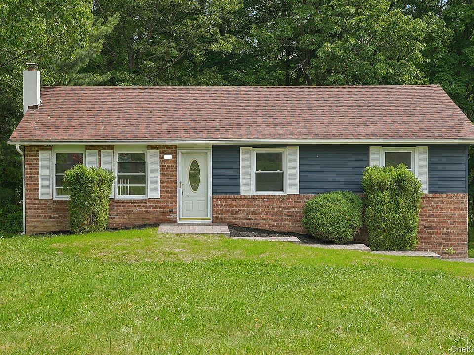 1st image of 13 Sharon Drive