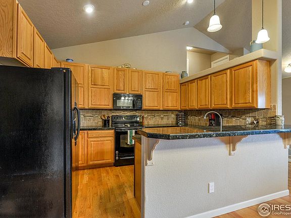 3rd image of 4233 Laurel Dr