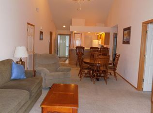 225 Lower Emerald Bay Cir #14, Hollister, MO 65672