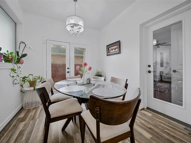 3831 Lakeridge Canyon Dr — Photo 13