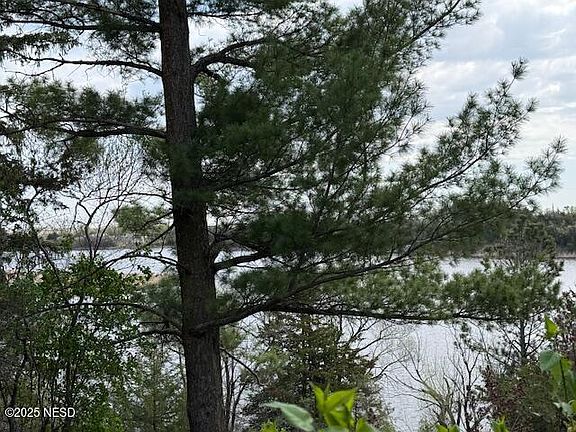 5th image of 86 Lake Dr
