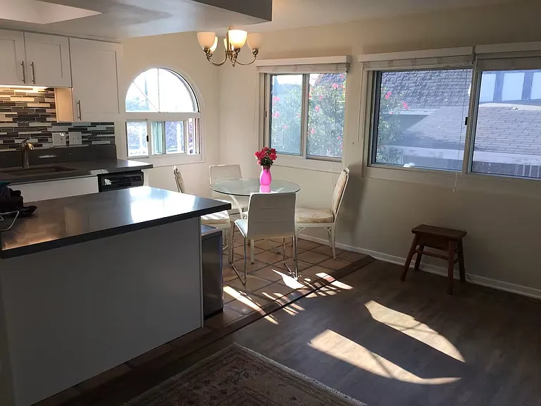 2055 Albatross St — Photo 13