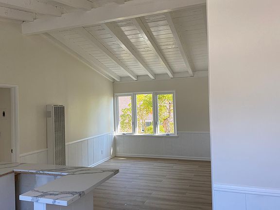 2nd image of 2437 Beverley Ave #E