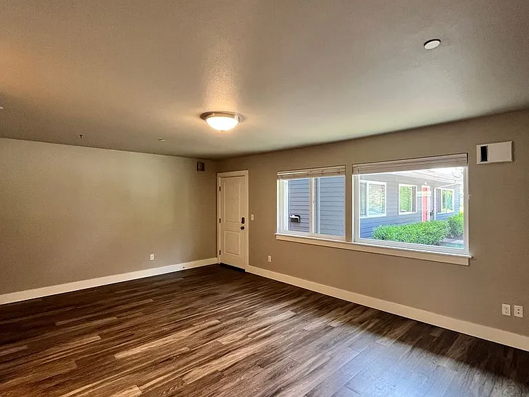 3610 SE 15th Ave — Photo 6