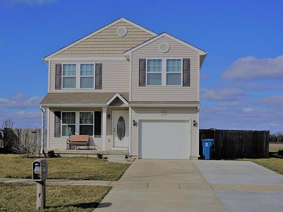 2nd image of 910 Fraser Grove Dr