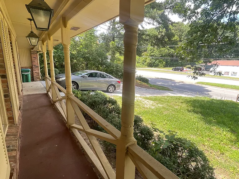 2397 Rockbridge Rd — Photo 3