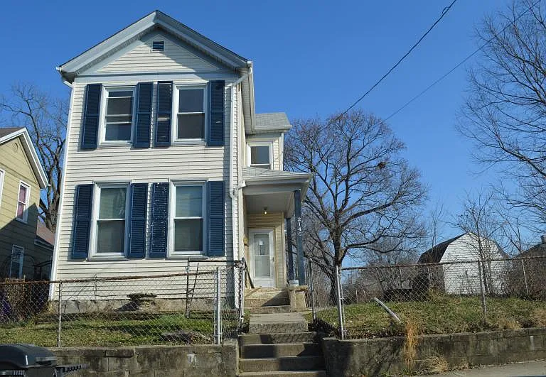 2146 Benninghofen Ave — Photo 1