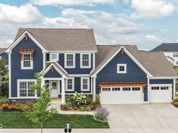 15679 Woodford Dr, Westfield, IN 46074