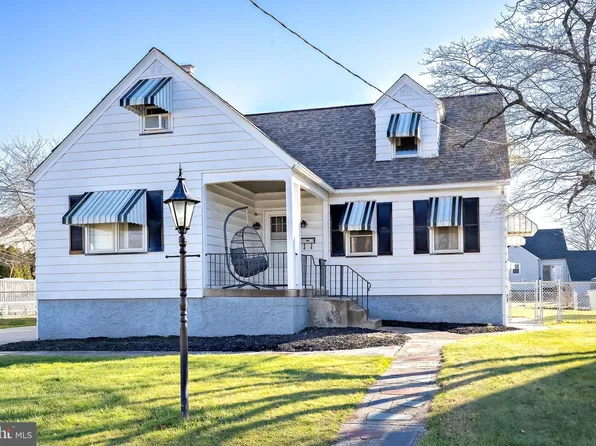 20 5th Ave, Mount Ephraim, NJ 08059