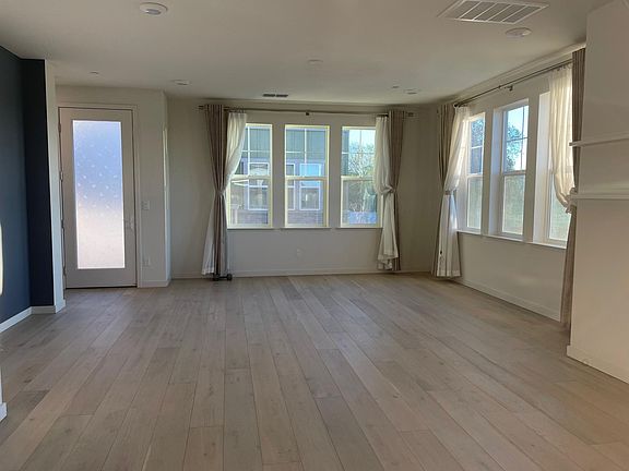 2nd image of 535 San Lorenzo Trl Unit 6