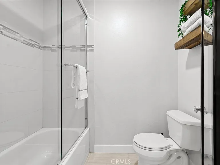 8687 Falmouth Ave — Photo 18