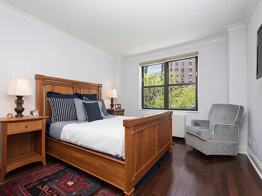 Sold by Sotheby's International Realty | media 4