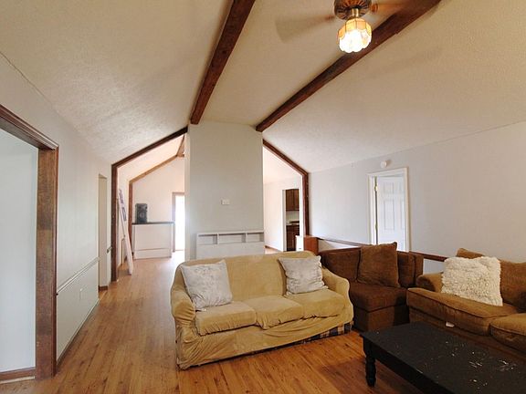 5th image of 706 Greenbriar Dr #775c88475