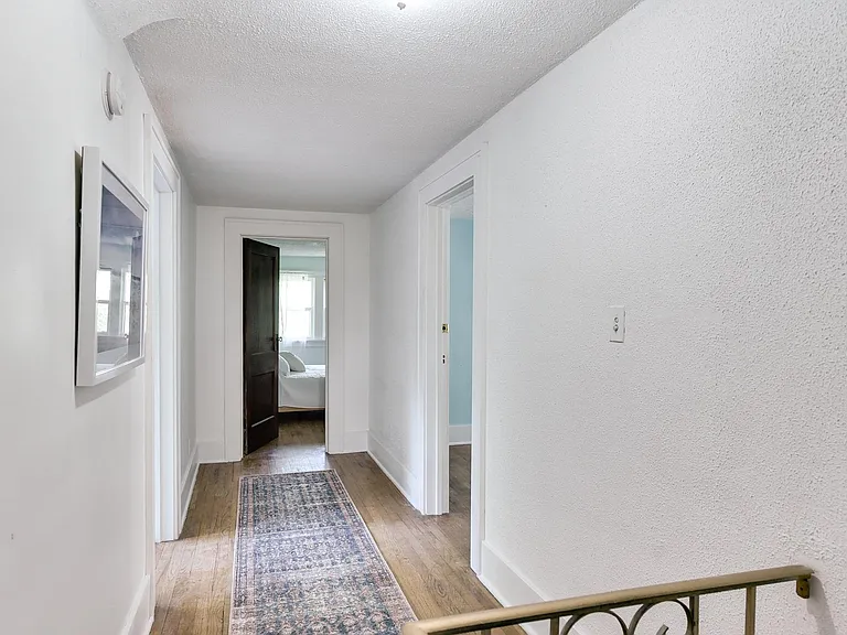 863 S 52nd St — Photo 32