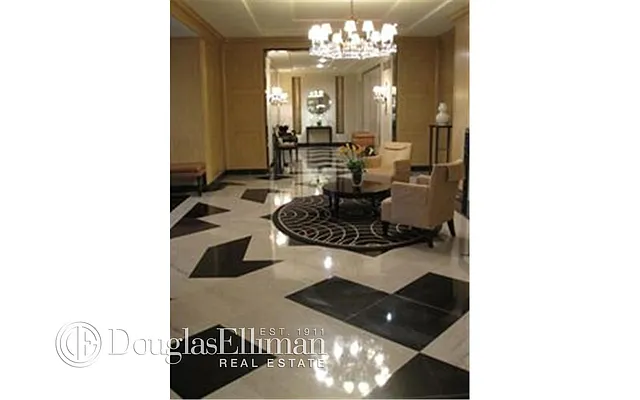 Sold by Douglas Elliman | media 24