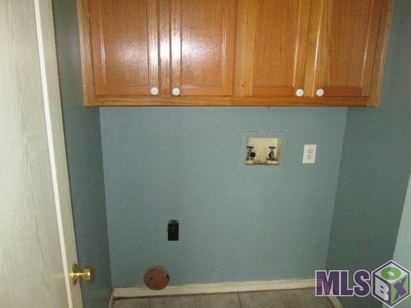 5th image of 7635 Lynda Lee Dr