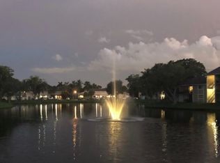 9466 Palm Cir S, Hollywood, FL 33025