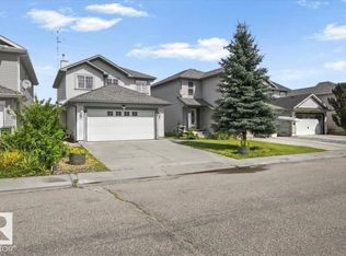 824 Barnes Link SW, Edmonton, AB T6W1E8