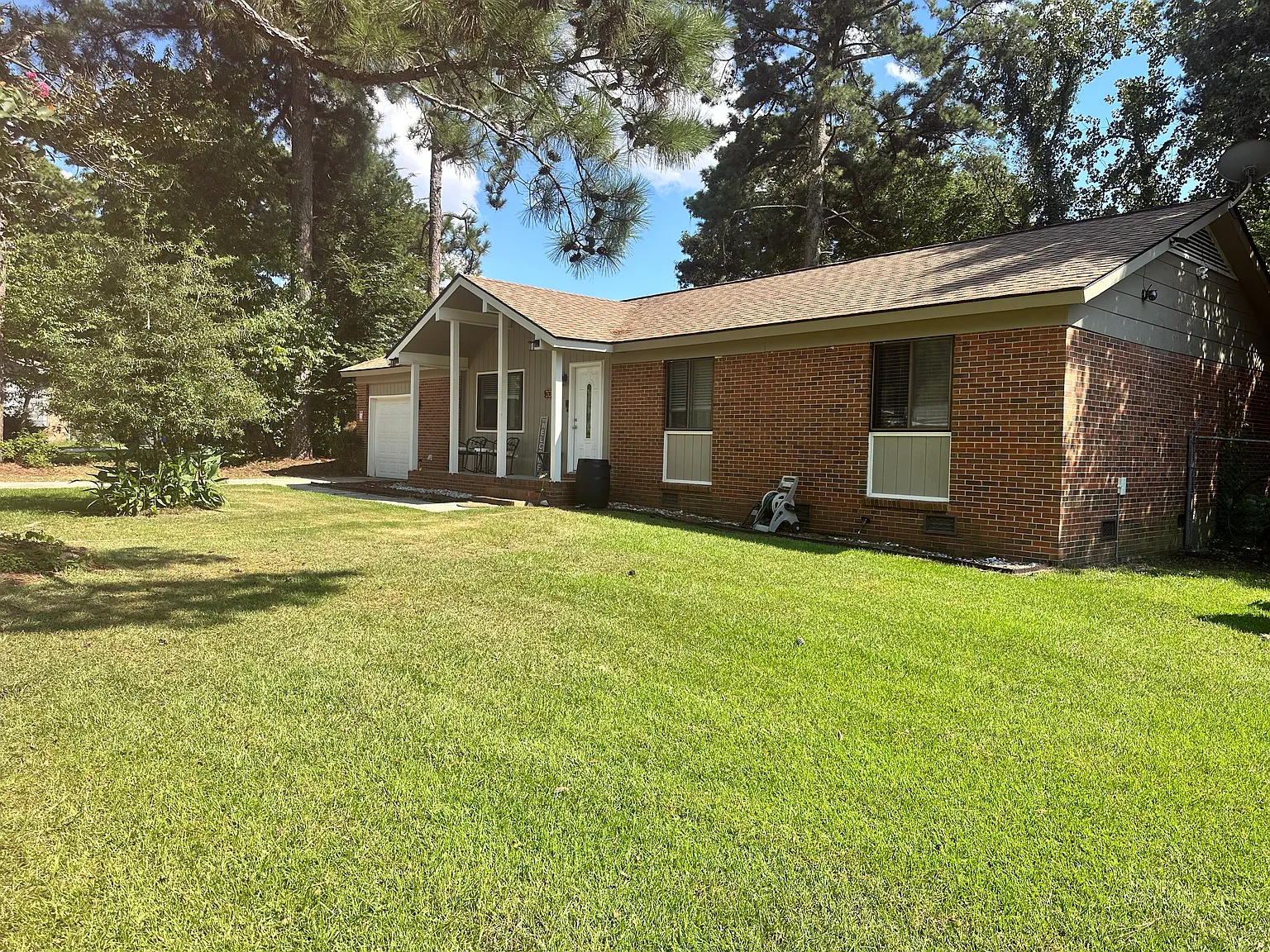 4 bed, 1300 sqft, $1,800 — Photo 3