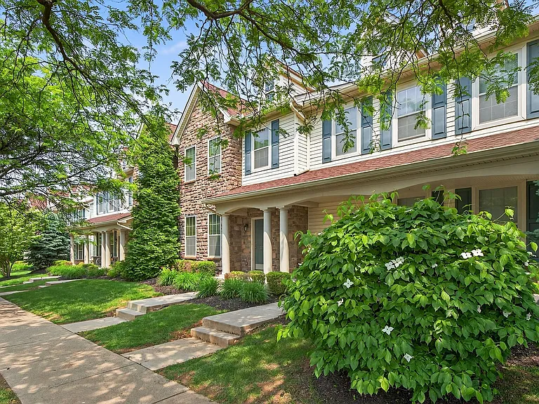 East Hills Townhomes at Bethlehem — Photo 21