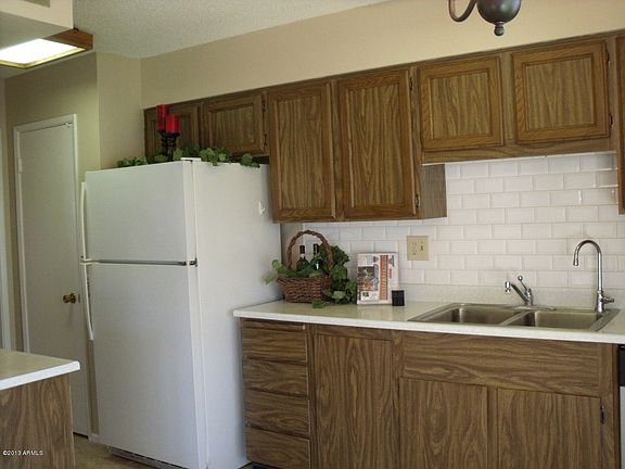 5th image of 12307 W Tulip Ct