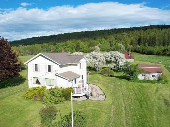 7903 E Bay Hwy, Big Pond Centre, NS B1J 1Z3