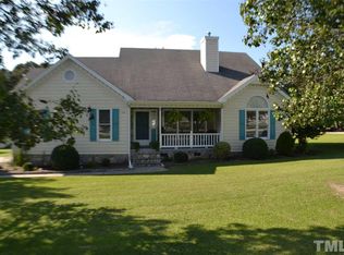 102 Pine Needle Dr, Angier, NC 27501