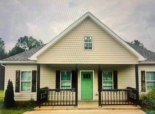 96 Spring Valley Dr, Danville, AL 35619