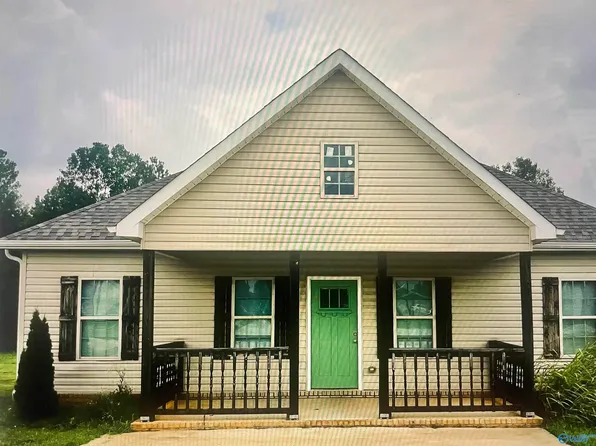 96 Spring Valley Dr, Danville, AL 35619