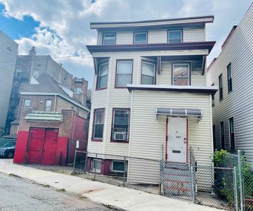 107 Van Reypen St, Jersey City, NJ, 07306