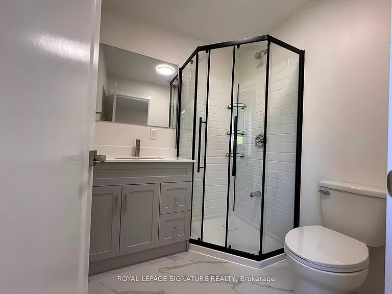 53 Bishop Ave #4 — Photo 17