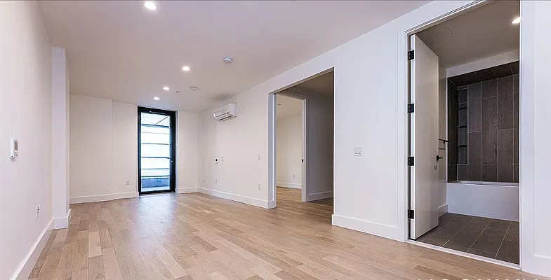 Rented by Dalan Rentals | media 36