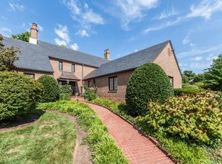 2208 Lake Ln, Knoxville, TN 37919