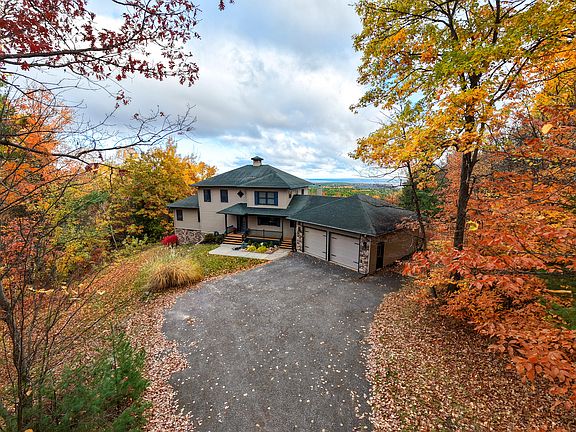 3rd image of 43 Virginia Dr