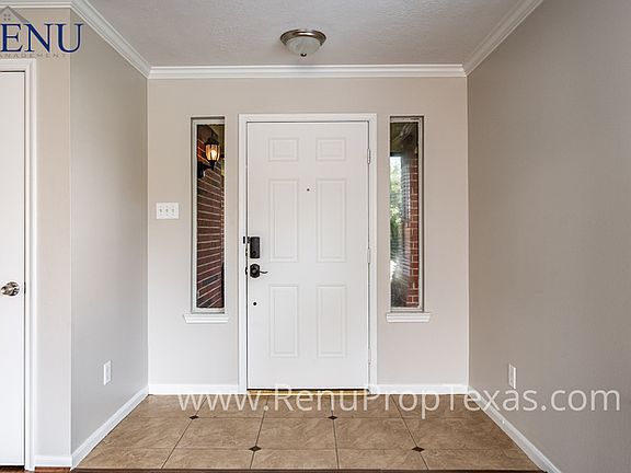 3rd image of 12906 Yarrow Crest Ct