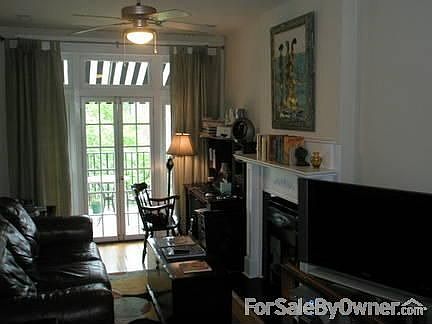 Living Room : Custom Silk Curtains, Fireplace, Satellite/Internet Hook-ups, Surround Sound