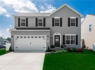 37580 Tail Feather Dr, North Ridgeville, OH 44039