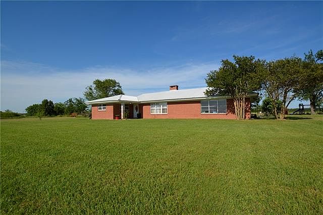 1st image of 3572 County Road 2800