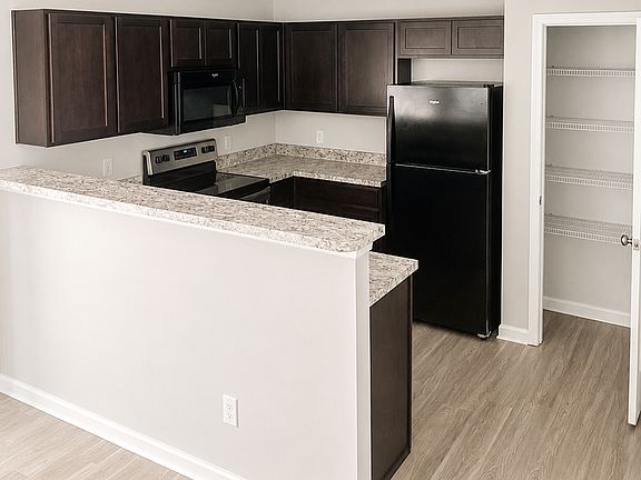 2nd image of 7 Saint Augustine Way #7