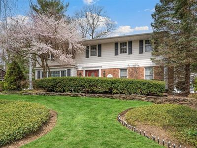 19 Sarah Drive, Dix Hills, NY, 11746