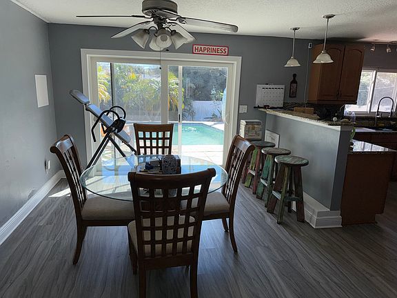 5th image of 10529 Hetrick Cir W #1