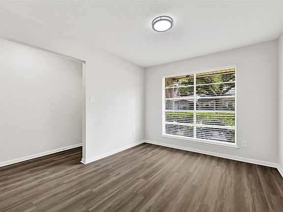 3rd image of 5910 Verdome Ln