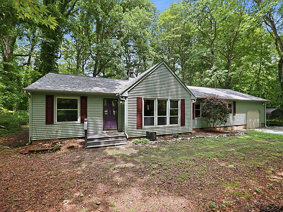 2nd image of 714 Wendy Way