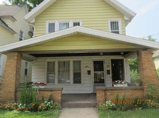 346 Page St NE, Grand Rapids, MI 49505